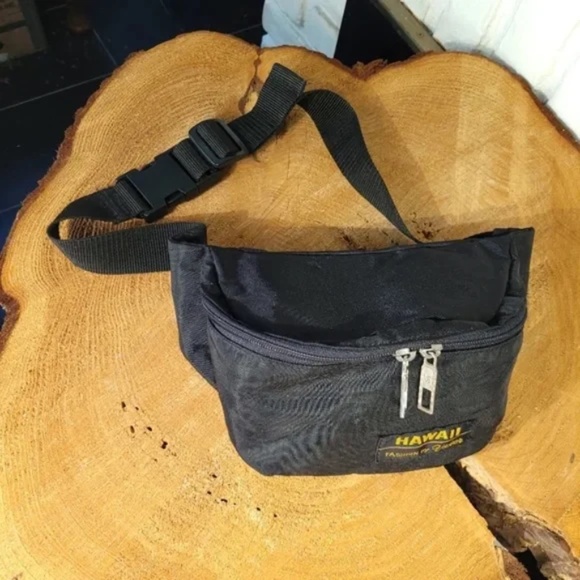 Retro Nylon Fanny Pack with Hawaii tag - Picture 2 of 8